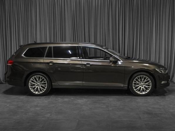 Volkswagen Passat B8 с пробегом 2016 года, цена 1 899 000 рублей, 190169 км, универсал, Автокод Объявления
