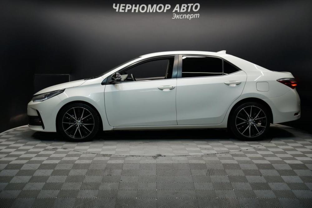 Toyota Corolla XI (E160 E170 E180) Рестайлинг 1 Крым  - изображение 2