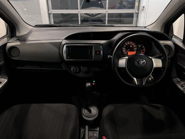 Toyota Vitz III (XP130) Рестайлинг с пробегом 2014 года, цена 670 000 рублей, 205905 км, хэтчбек, Автокод Объявления