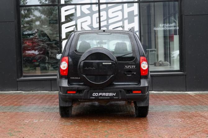 Chevrolet Niva I Рестайлинг с пробегом 2018 года, цена 899 000 рублей, 38426 км, внедорожник, Автокод Объявления