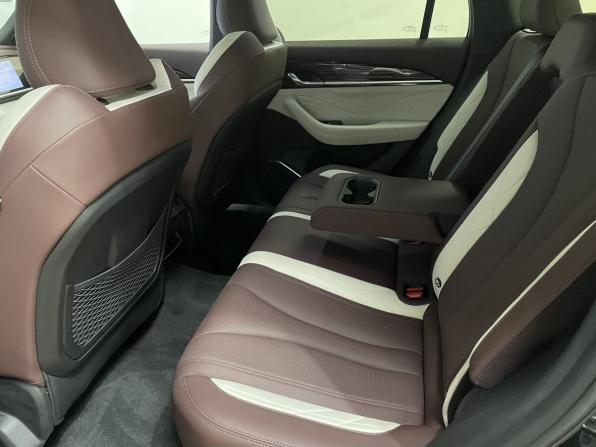 Geely Monjaro I с пробегом 2024 года, цена 3 850 000 рублей, 45 км, внедорожник, Автокод Объявления