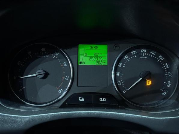 Skoda Fabia II Рестайлинг с пробегом 2010 года, цена 499 000 рублей, 252000 км, хэтчбек, Автокод Объявления