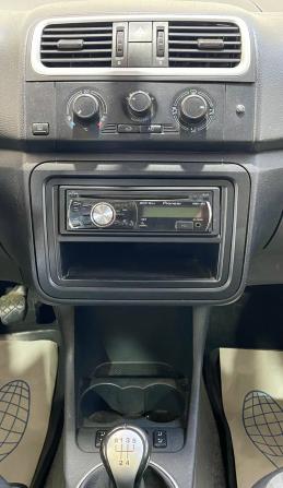 Skoda Fabia II Рестайлинг с пробегом 2010 года, цена 265 000 рублей, 308864 км, хэтчбек, Автокод Объявления