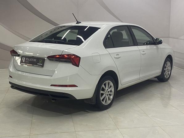 Skoda Rapid II с пробегом 2021 года, цена 1 275 000 рублей, 87500 км, лифтбек, Автокод Объявления