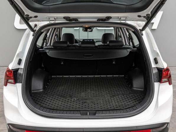 Hyundai Santa Fe IV Рестайлинг с пробегом 2021 года, цена 4 244 000 рублей, 67075 км, внедорожник, Автокод Объявления