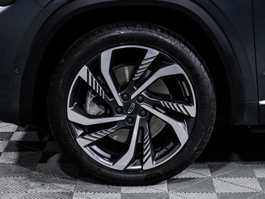 Geely Monjaro I Москва  - изображение 15