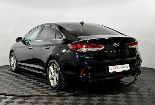 Hyundai Sonata VII (LF) Рестайлинг с пробегом 2018 года, цена 1 620 000 рублей, 208040 км, седан, Автокод Объявления