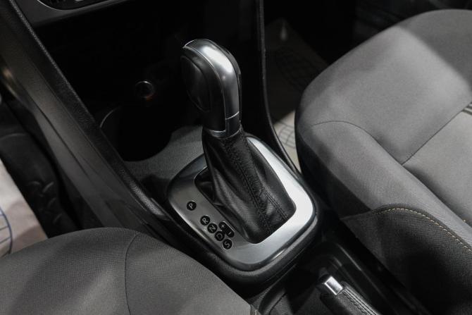 Volkswagen Polo V Рестайлинг с пробегом 2016 года, цена 1 179 000 рублей, 126800 км, седан, Автокод Объявления