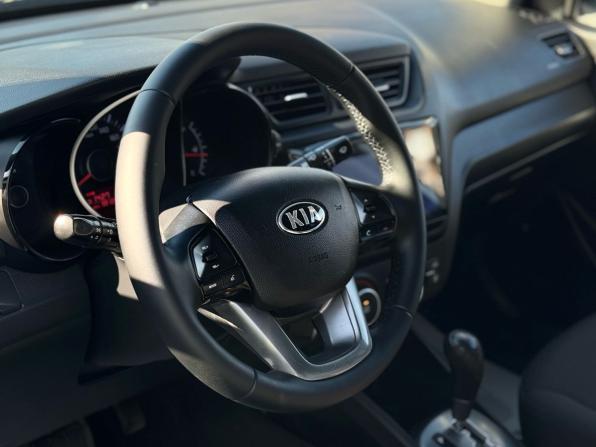 Kia Rio III с пробегом 2013 года, цена 999 000 рублей, 98000 км, седан, Автокод Объявления