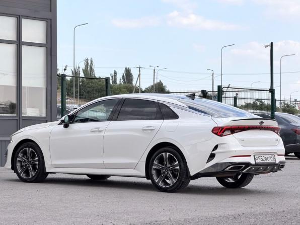 Kia K5 III с пробегом 2021 года, цена 2 970 000 рублей, 90909 км, седан, Автокод Объявления