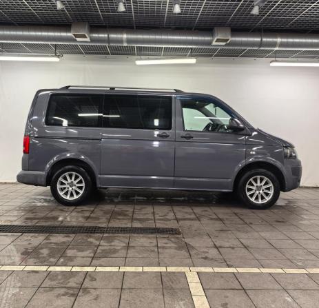 Volkswagen Caravelle T5 Рестайлинг с пробегом 2012 года, цена 1 430 000 рублей, 284000 км, минивэн, Автокод Объявления