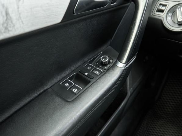 Volkswagen Passat B7 с пробегом 2013 года, цена 1 050 000 рублей, 233663 км, седан, Автокод Объявления