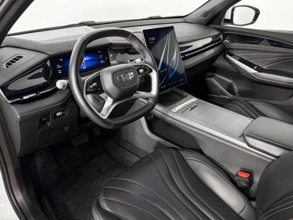 Geely Preface I с пробегом 2024 года, цена 2 388 000 рублей, 28755 км, седан, Автокод Объявления