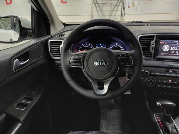 Kia Sportage IV Рестайлинг с пробегом 2018 года, цена 1 690 000 рублей, 244763 км, внедорожник, Автокод Объявления
