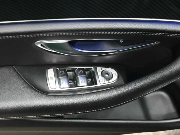 Mercedes-Benz E-Класс V (W213 S213 C238) с пробегом 2018 года, цена 3 390 000 рублей, 93507 км, седан, Автокод Объявления
