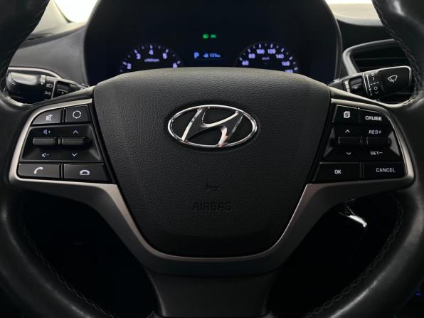 Hyundai Solaris II с пробегом 2018 года, цена 1 310 000 рублей, 145000 км, седан, Автокод Объявления