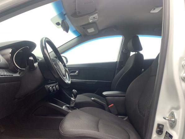 Kia Rio III Рестайлинг с пробегом 2015 года, цена 685 000 рублей, 232505 км, седан, Автокод Объявления