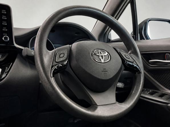 Toyota C-HR I Рестайлинг с пробегом 2020 года, цена 2 019 000 рублей, 27356 км, внедорожник, Автокод Объявления