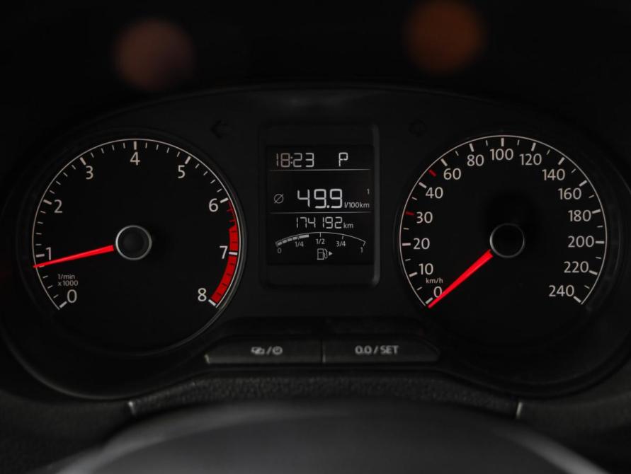 Volkswagen Polo V Рестайлинг Санкт-Петербург  - изображение 13