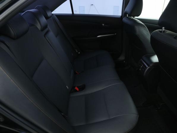 Toyota Camry VII (XV50) Рестайлинг 2 с пробегом 2017 года, цена 2 700 000 рублей, 50600 км, седан, Автокод Объявления