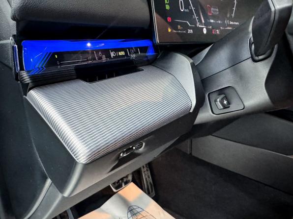 BMW 5 серии VIII (G60/G61/G68) с пробегом 2025 года, цена 8 500 000 рублей, 4097 км, седан, Автокод Объявления