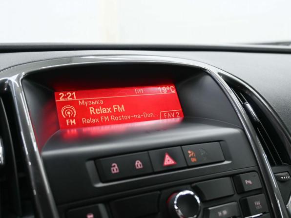 Opel Astra J Рестайлинг с пробегом 2012 года, цена 729 900 рублей, 200000 км, хэтчбек, Автокод Объявления