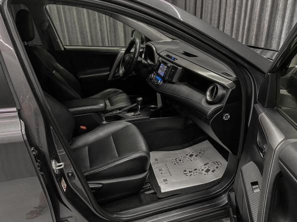 Toyota RAV4 IV (XA40) с пробегом 2013 года, цена 2 350 000 рублей, 106000 км, внедорожник, Автокод Объявления