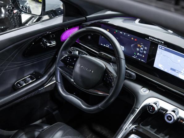 Exeed RX с пробегом 2023 года, цена 2 999 700 рублей, 45155 км, внедорожник, Автокод Объявления