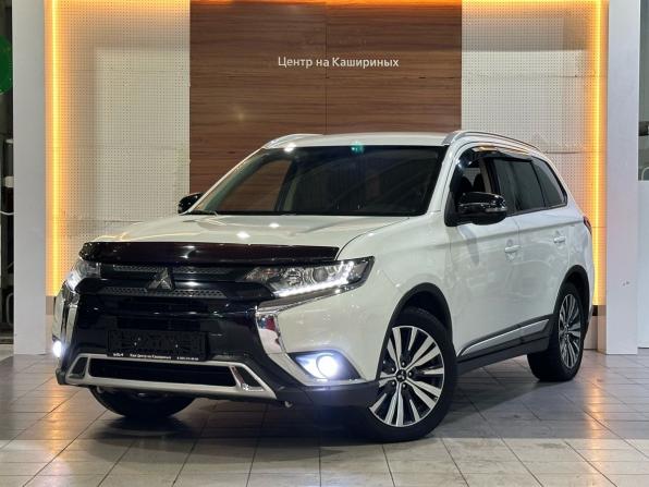 Mitsubishi Outlander III Рестайлинг 3 с пробегом 2021 года, цена 2 399 900 рублей, 83125 км, внедорожник, Автокод Объявления