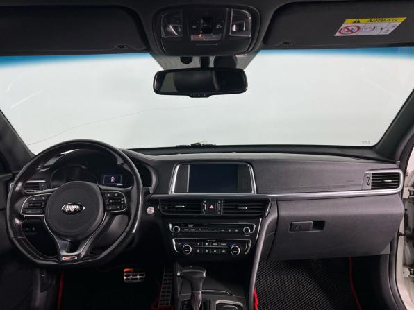 Kia Optima IV с пробегом 2017 года, цена 1 799 000 рублей, 90000 км, седан, Автокод Объявления