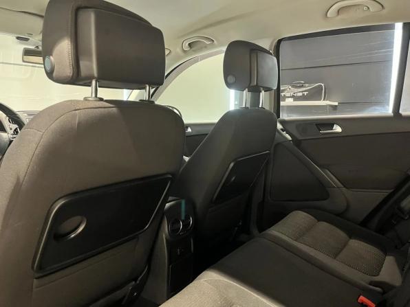 Volkswagen Tiguan I Рестайлинг с пробегом 2015 года, цена 1 370 000 рублей, 255000 км, внедорожник, Автокод Объявления