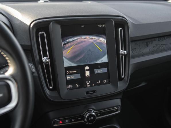 Volvo XC40 I с пробегом 2019 года, цена 2 500 000 рублей, 121897 км, внедорожник, Автокод Объявления