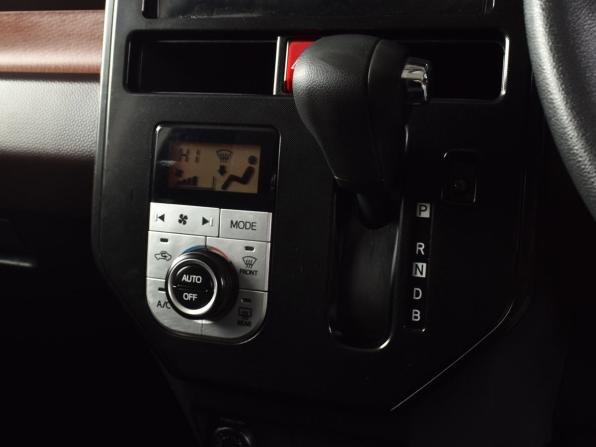 Toyota Roomy I с пробегом 2020 года, цена 1 199 995 рублей, 68530 км, микровэн, Автокод Объявления