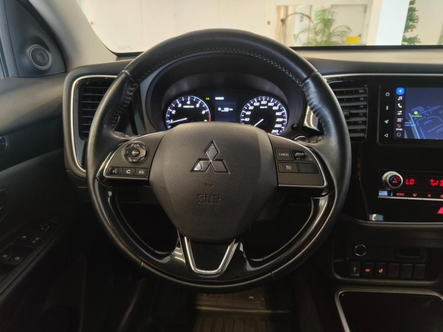 Mitsubishi Outlander III Рестайлинг 3 Санкт-Петербург  - изображение 11