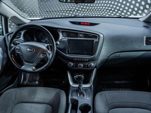 Kia Ceed II Рестайлинг с пробегом 2016 года, цена 1 260 000 рублей, 104679 км, хэтчбек, Автокод Объявления