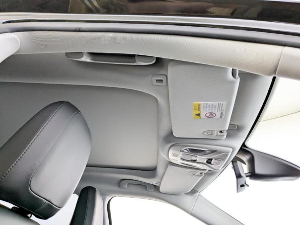 Jeep Compass II Рестайлинг с пробегом 2021 года, цена 2 320 000 рублей, 63310 км, внедорожник, Автокод Объявления