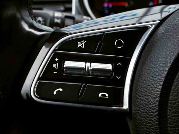 Kia Ceed III с пробегом 2021 года, цена 1 719 000 рублей, 110932 км, универсал, Автокод Объявления