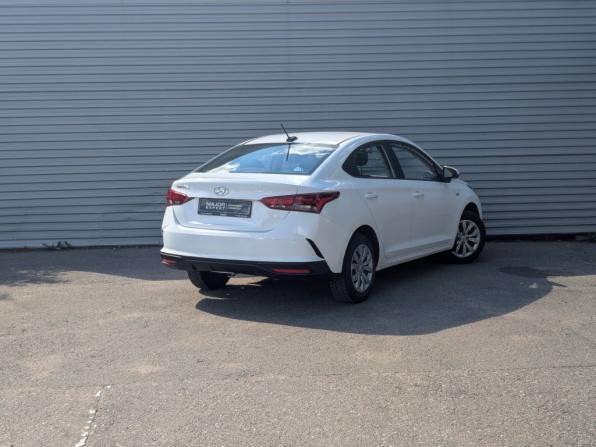 Hyundai Solaris II Рестайлинг с пробегом 2022 года, цена 1 635 000 рублей, 87845 км, седан, Автокод Объявления
