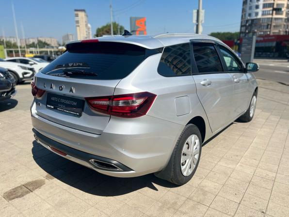 Lada (ВАЗ) Vesta I Рестайлинг (NG) с пробегом 2024 года, цена 1 300 000 рублей, 60930 км, универсал, Автокод Объявления