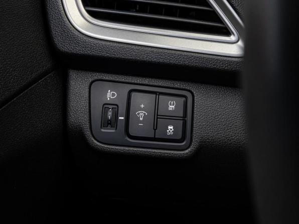 Hyundai Solaris II Рестайлинг с пробегом 2020 года, цена 1 348 000 рублей, 78505 км, седан, Автокод Объявления