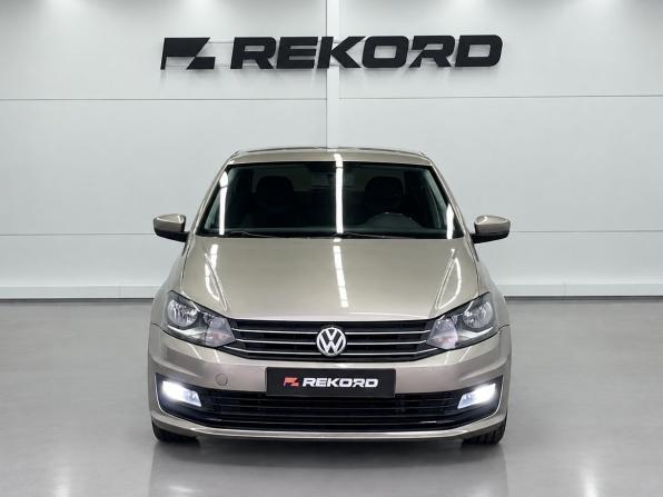 Volkswagen Polo V Рестайлинг с пробегом 2018 года, цена 1 089 000 рублей, 148131 км, седан, Автокод Объявления