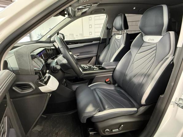 Geely Atlas II с пробегом 2024 года, цена 3 100 000 рублей, 39120 км, внедорожник, Автокод Объявления