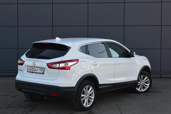 Nissan Qashqai II с пробегом 2018 года, цена 1 580 000 рублей, 101290 км, внедорожник, Автокод Объявления