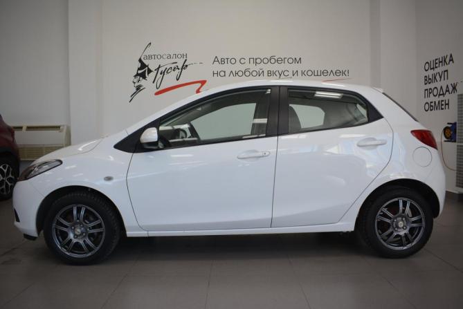 Mazda 2 II (DE) с пробегом 2009 года, цена 729 000 рублей, 67000 км, хэтчбек, Автокод Объявления