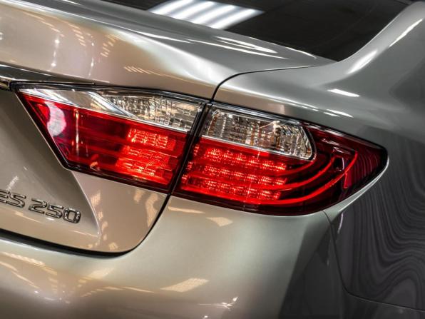 Lexus ES VI Рестайлинг с пробегом 2015 года, цена 2 359 000 рублей, 256772 км, седан, Автокод Объявления