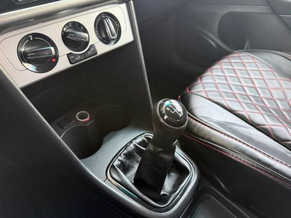 Volkswagen Polo V с пробегом 2013 года, цена 598 000 рублей, 164258 км, седан, Автокод Объявления