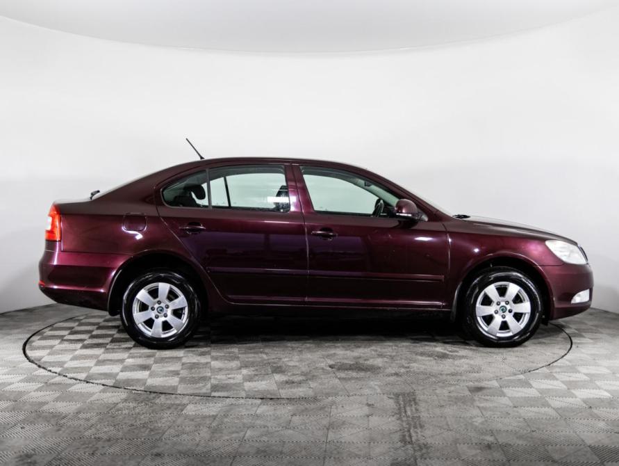 Skoda Octavia II (A5) Рестайлинг Санкт-Петербург  - изображение 4