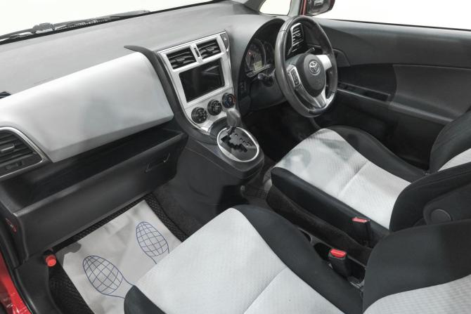 Toyota Ractis II с пробегом 2012 года, цена 849 000 рублей, 192000 км, хэтчбек, Автокод Объявления