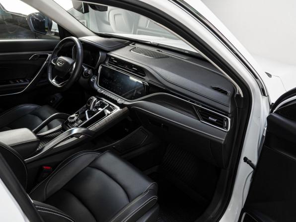 Geely Atlas Pro с пробегом 2023 года, цена 2 080 000 рублей, 27268 км, внедорожник, Автокод Объявления