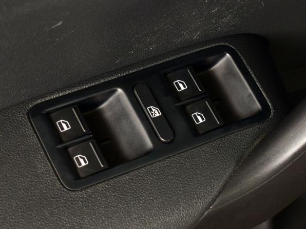 Volkswagen Polo V Рестайлинг с пробегом 2016 года, цена 1 149 995 рублей, 159172 км, седан, Автокод Объявления